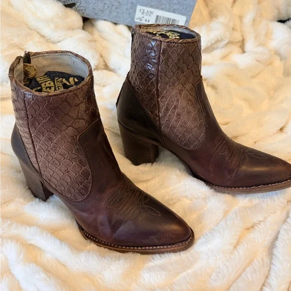 Freebird Brown Snakeskin and  Genuine Leather Boots - Picture 3 of 5